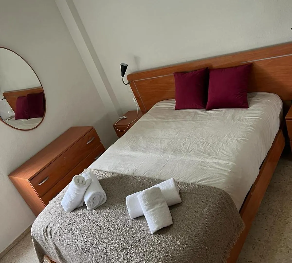 Cozy Apartment Next To Center Seville