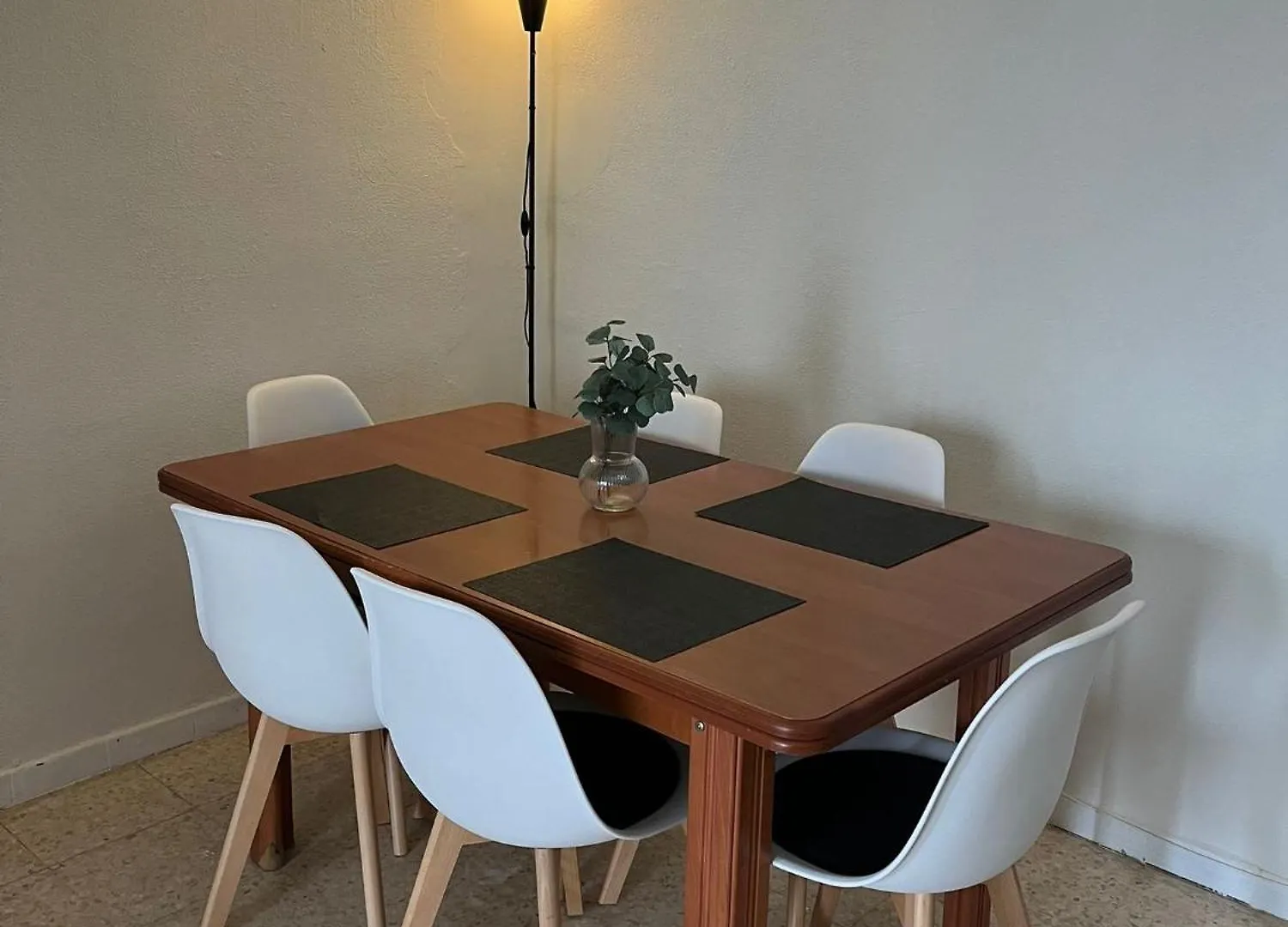 Cozy Apartment Next To Center Seville