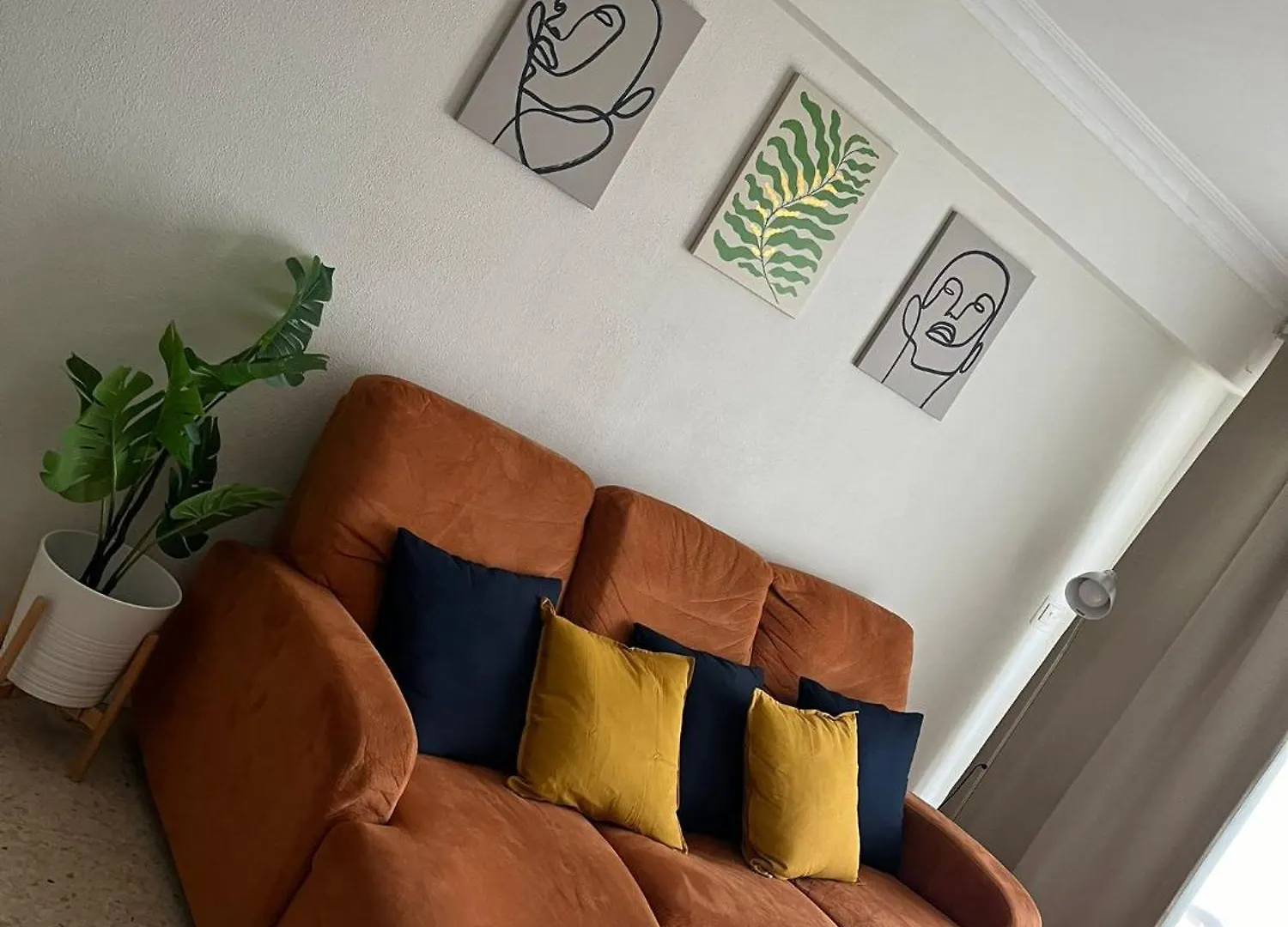 Cozy Apartment Next To Center Seville Spain