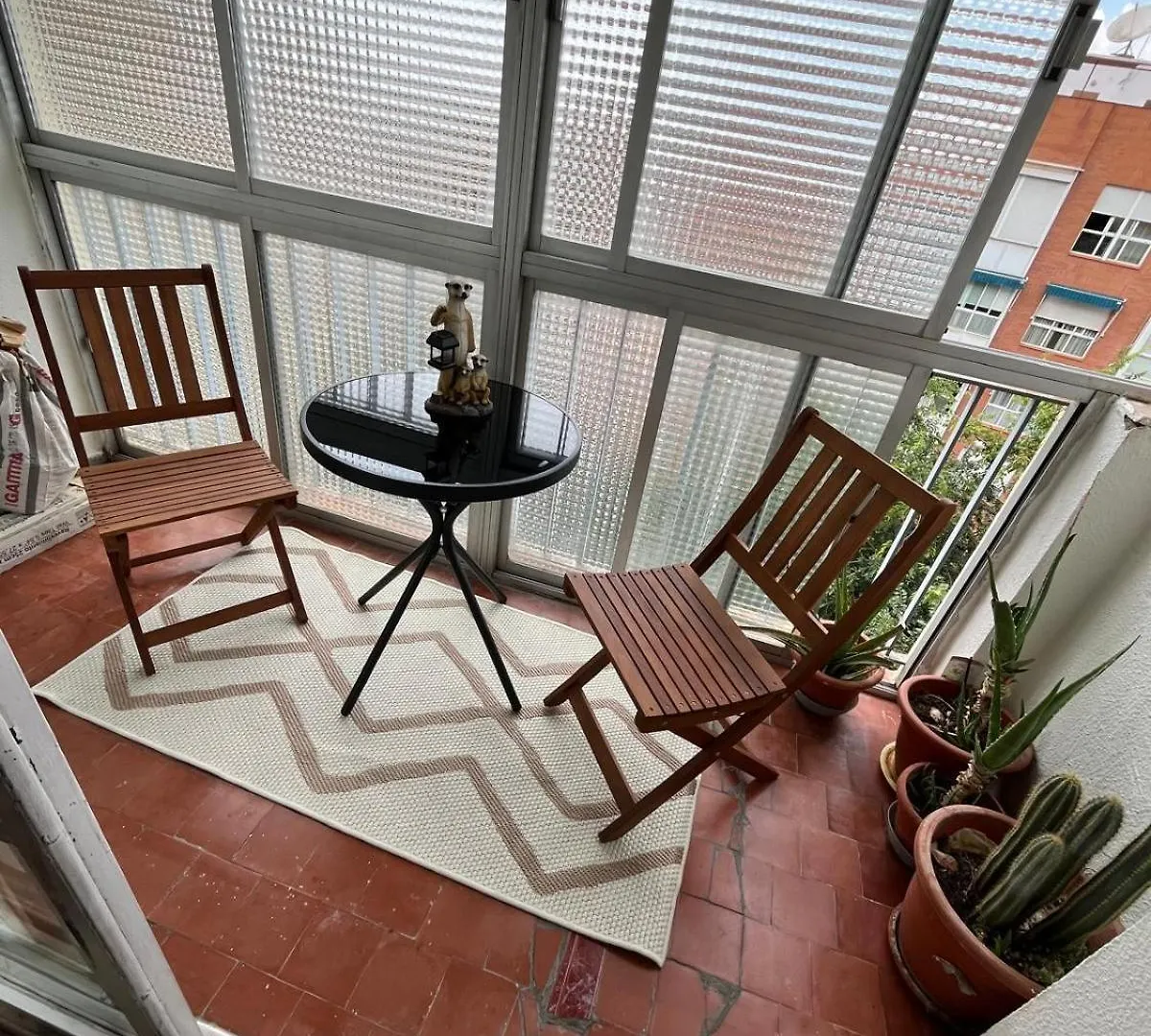 Cozy Apartment Next To Center Seville